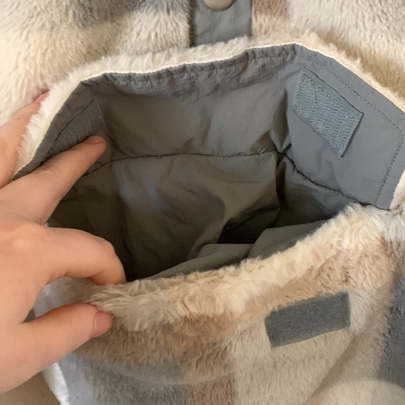 BLUE B PULL OVER FLUFFY JACKET - Picture 3 of 10